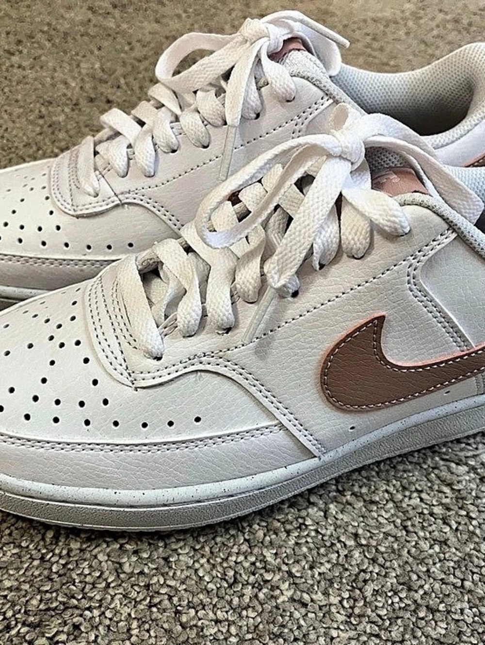 Nike Court Vision Low with light pink size 7